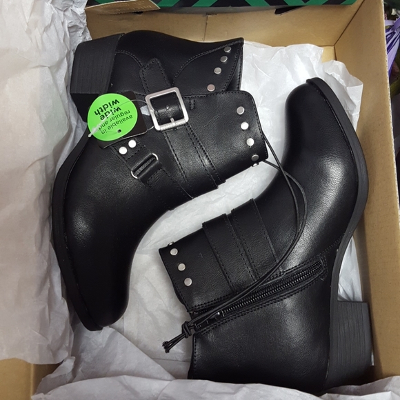 💥SALE💥NIB WOMENS A.N.A black memory foam booties - Picture 5 of 8